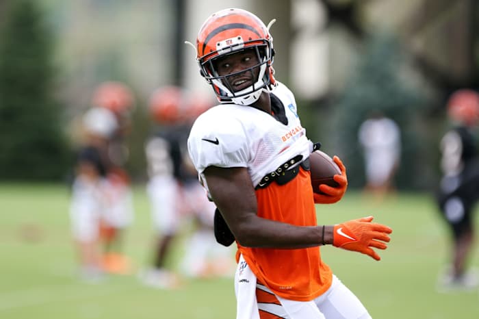 Cincinnati Bengals wide receiver Mike Thomas (80) smiles after making a catch from Joe Burrow during training camp on the practice fields outside of Paul Brown Stadium in Downtown Tuesday, August 17, 2021. Aug17bengals4